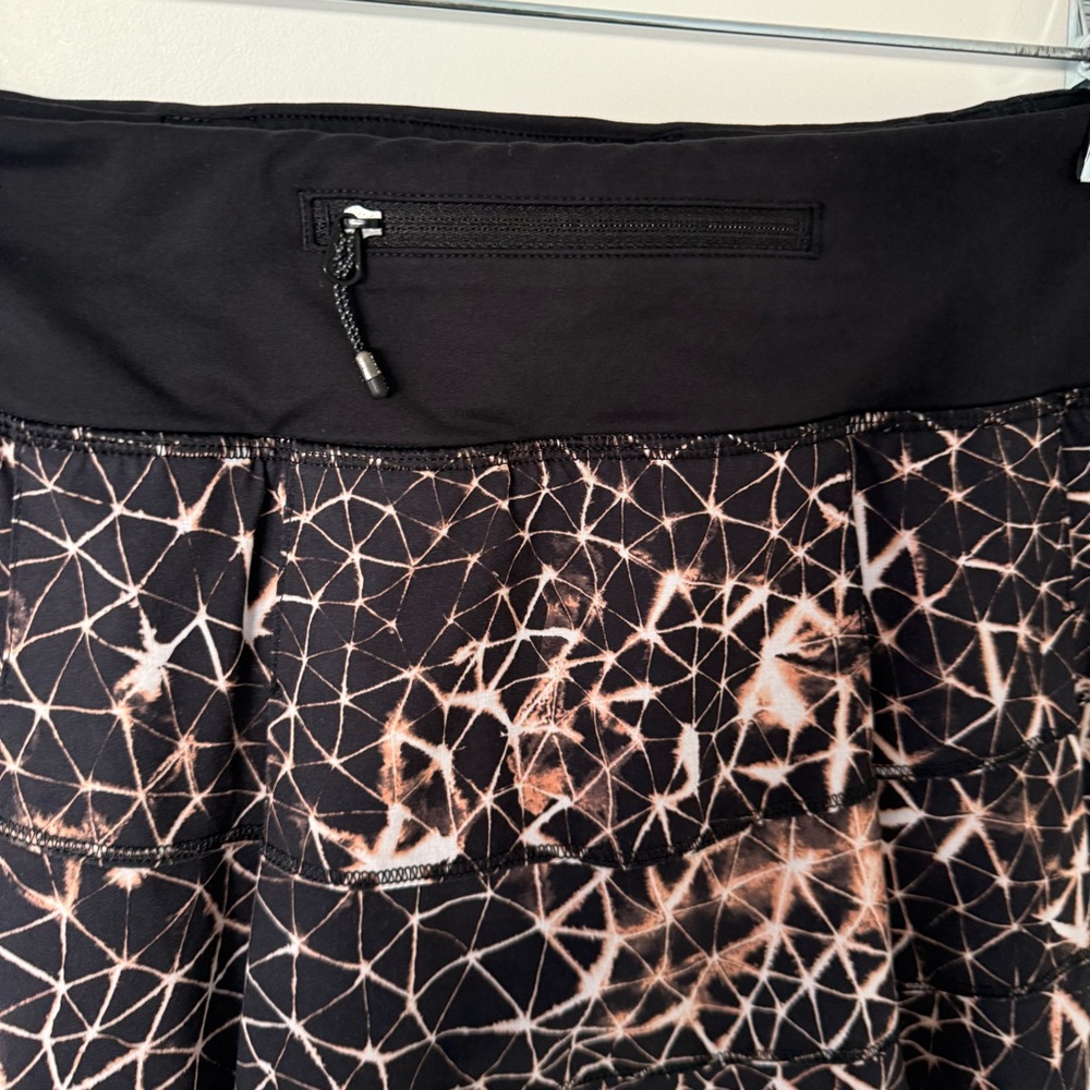 Lululemon Pace Rival Skirt II *4-way Stretch (Regular) Sugar Crush Multi / Black - Picture 2 of 6